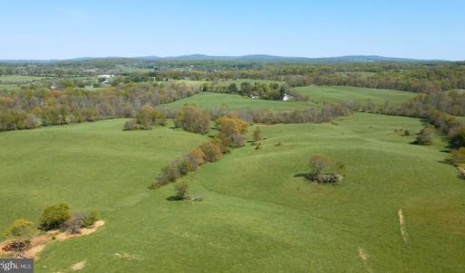 Photo #38 of 8160 FROGTOWN RD, MARSHALL, VA 450.0 acres