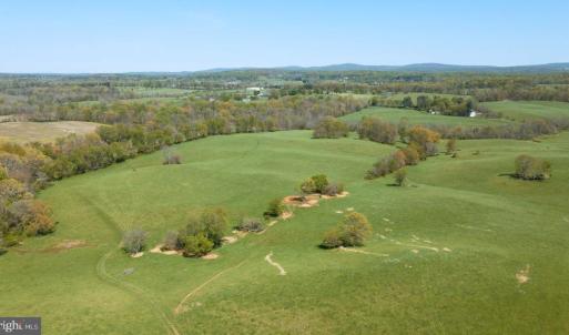 Photo #42 of 8160 FROGTOWN RD, MARSHALL, VA 450.0 acres