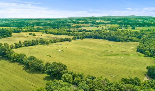 Photo #15 of 8160 FROGTOWN RD, MARSHALL, VA 450.0 acres