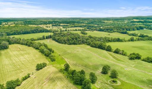 Photo #17 of 8160 FROGTOWN RD, MARSHALL, VA 450.0 acres