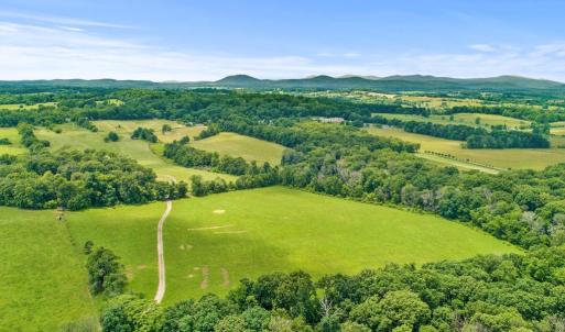 Photo #3 of 8160 FROGTOWN RD, MARSHALL, VA 450.0 acres
