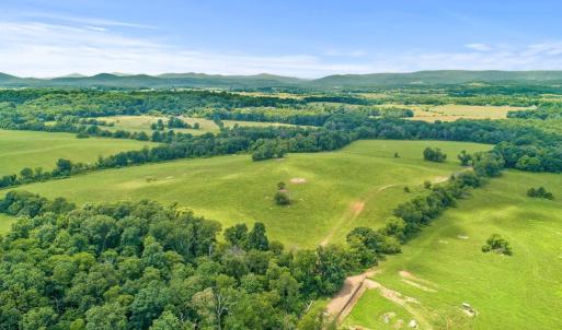 Photo #29 of 8160 FROGTOWN RD, MARSHALL, VA 450.0 acres