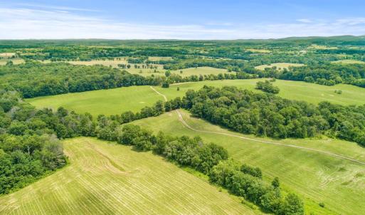 Photo #31 of 8160 FROGTOWN RD, MARSHALL, VA 450.0 acres