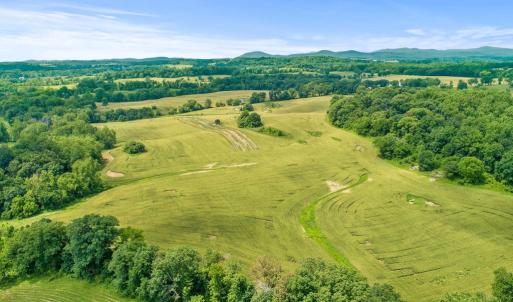 Photo #32 of 8160 FROGTOWN RD, MARSHALL, VA 450.0 acres