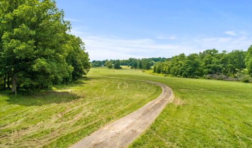 Photo #34 of 8160 FROGTOWN RD, MARSHALL, VA 450.0 acres