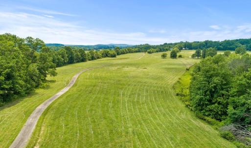 Photo #33 of 8160 FROGTOWN RD, MARSHALL, VA 450.0 acres