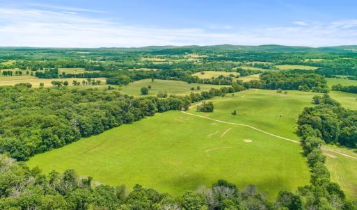 Photo #5 of 8160 FROGTOWN RD, MARSHALL, VA 450.0 acres