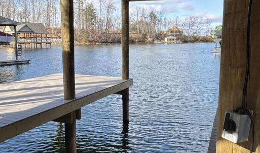 Deep water dock