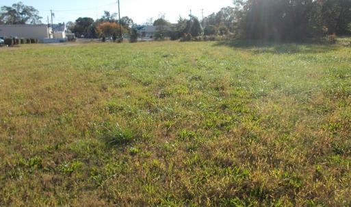 Photo #4 of 713 Broad, Edenton, NC 1.9 acres