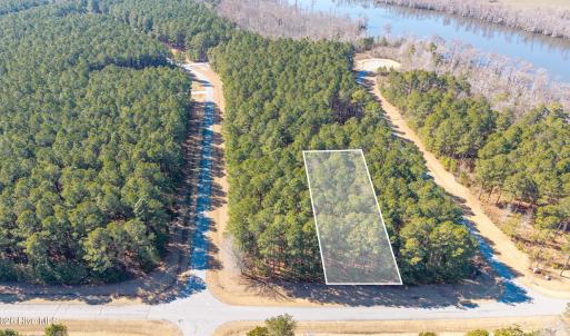 805 Batts Island Rd-02