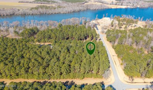 805 Batts Island Rd-01