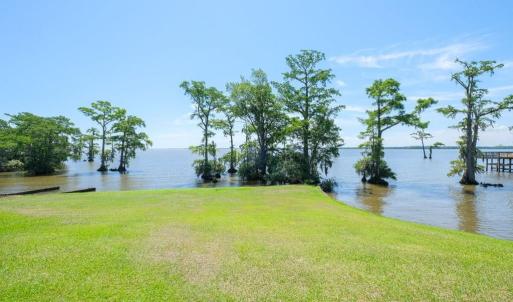 Private neighborhood Sound Access