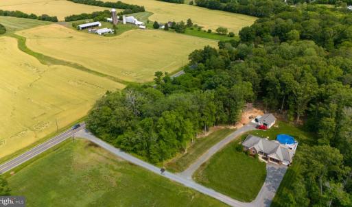 Photo #5 of 9960 MEETZE RD, MIDLAND, VA 1.8 acres