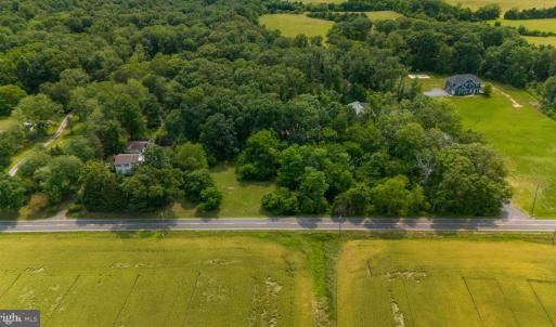 Photo #10 of 9960 MEETZE RD, MIDLAND, VA 1.8 acres