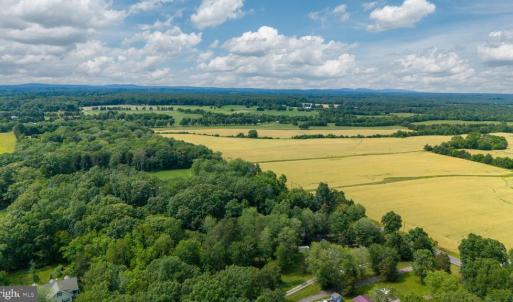 Photo #16 of 9960 MEETZE RD, MIDLAND, VA 1.8 acres