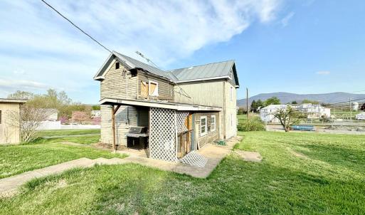 Photo #5 of 206 MASONIC DR, STANLEY, VA 0.3 acres