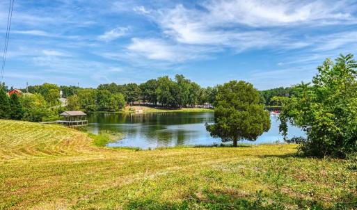 Photo #4 of 4711 EAGLE POINT CT, SPOTSYLVANIA, VA 1.0 acres