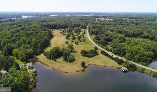 Photo #7 of 4711 EAGLE POINT CT, SPOTSYLVANIA, VA 1.0 acres