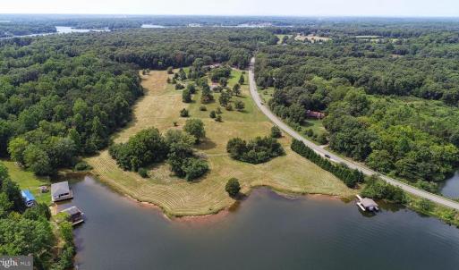 Photo #5 of 4707 EAGLE POINT CT, SPOTSYLVANIA, VA 1.0 acres