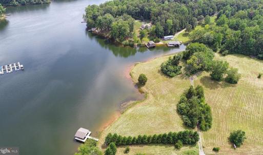 Photo #7 of 4707 EAGLE POINT CT, SPOTSYLVANIA, VA 1.0 acres