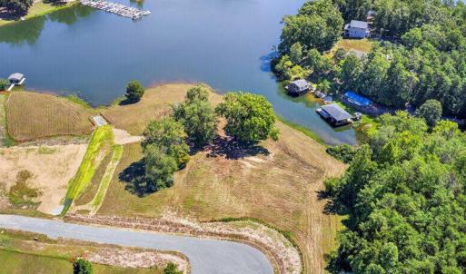 Photo #11 of 4707 EAGLE POINT CT, SPOTSYLVANIA, VA 1.0 acres