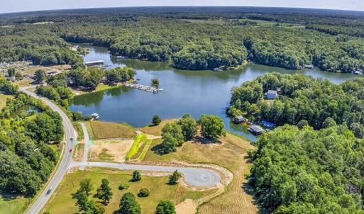 Photo #14 of 4707 EAGLE POINT CT, SPOTSYLVANIA, VA 1.0 acres