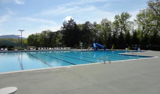 Hunting Hills Pool