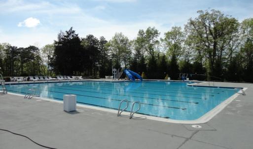 Hunting Hills Pool