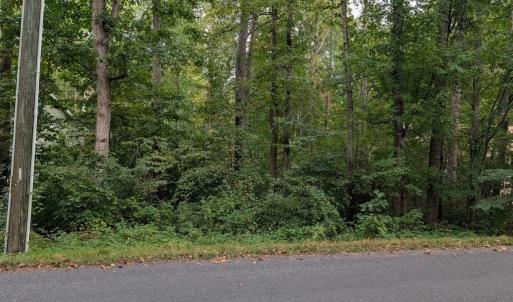 Photo #5 of 203 BATTLEFIELD RD, LOCUST GROVE, VA