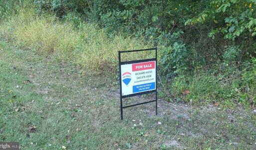 Photo #1 of 835 NORTH LAKE SHORE DR, LOUISA, VA