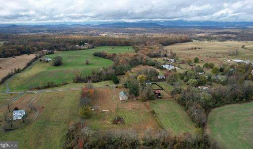 Photo #8 of 7035 LEEDS MANOR, MARSHALL, VA 2.8 acres