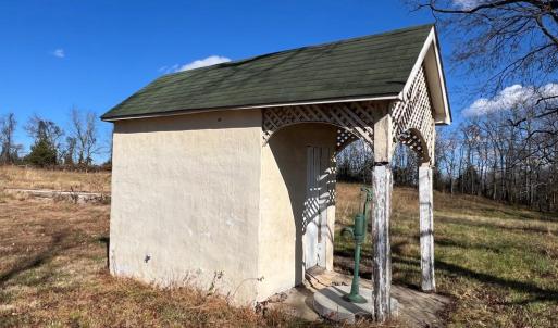 Photo #12 of 7035 LEEDS MANOR, MARSHALL, VA 2.8 acres