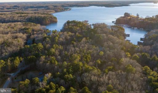 Photo #6 of 2318 WATERSIDE DR, BUMPASS, VA 1.0 acres