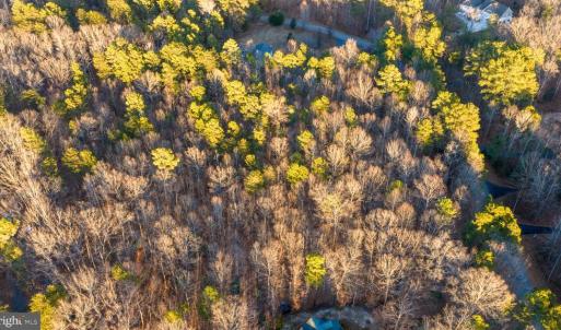 Photo #9 of 2318 WATERSIDE DR, BUMPASS, VA 1.0 acres