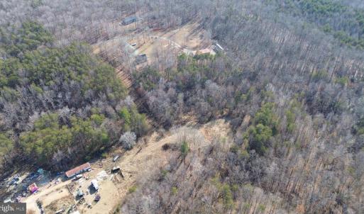 Photo #11 of 398 BAYLES LN, LOUISA, VA 4.0 acres