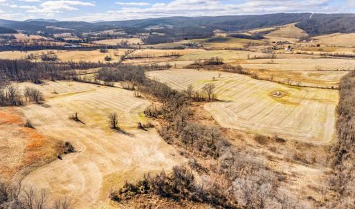 Photo #7 of 1041 WINCHESTER RD, PARIS, VA 209.4 acres