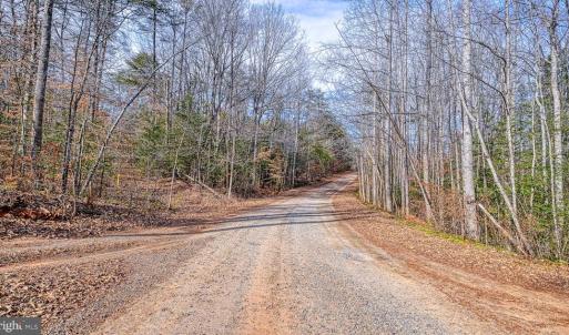 Photo #6 of 6650 HOOK CT, SPOTSYLVANIA, VA 5.0 acres