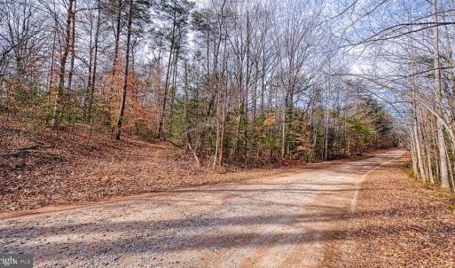 Photo #26 of 6650 HOOK CT, SPOTSYLVANIA, VA 5.0 acres