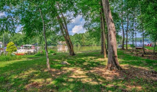 Photo #13 of 1915 LAKEVIEW PKWY, LOCUST GROVE, VA 0.4 acres