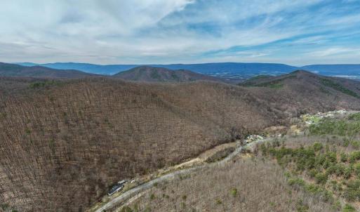 Photo #4 of 2382 LUCAS HOLLOW RD, STANLEY, VA 1.0 acres