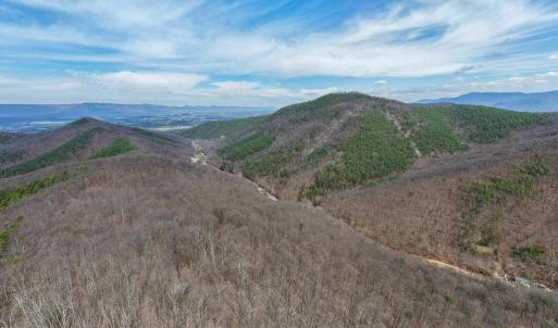 Photo #7 of 2382 LUCAS HOLLOW RD, STANLEY, VA 1.0 acres