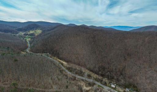Photo #11 of 2382 LUCAS HOLLOW RD, STANLEY, VA 1.0 acres