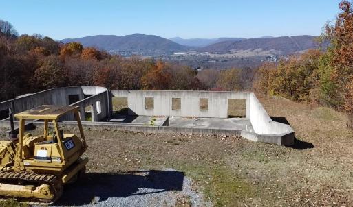 AC48FF22-810F-4E4D-A584-E2782C166AB2