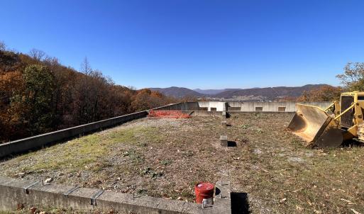 5F43AEDD-9DDA-431F-A46B-6DBA1BEFFFF9