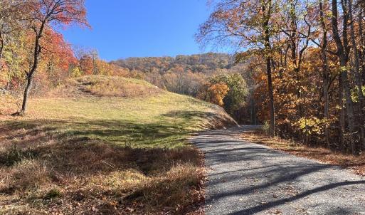 EF7B40B2-E6B8-4E8B-8F4F-ED8F0455D69D