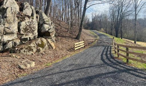 Photo #2 of 2065 LEEDS MANOR RD, DELAPLANE, VA 187.4 acres