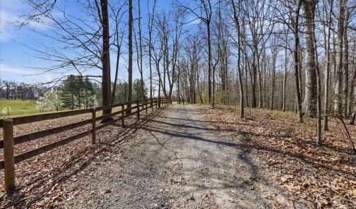 Photo #2 of MCDONALDS, HUME, VA 1.2 acres