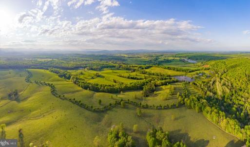 Photo #1 of 845 RACCOON RIDGE RD, SCOTTSVILLE, VA 121.3 acres