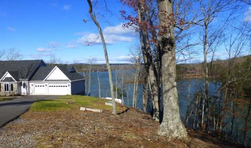 20190227212353284697000000-o