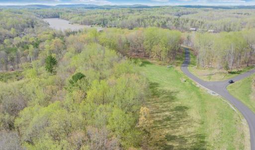 008-DJI_20240413100714_0033_D_MIB